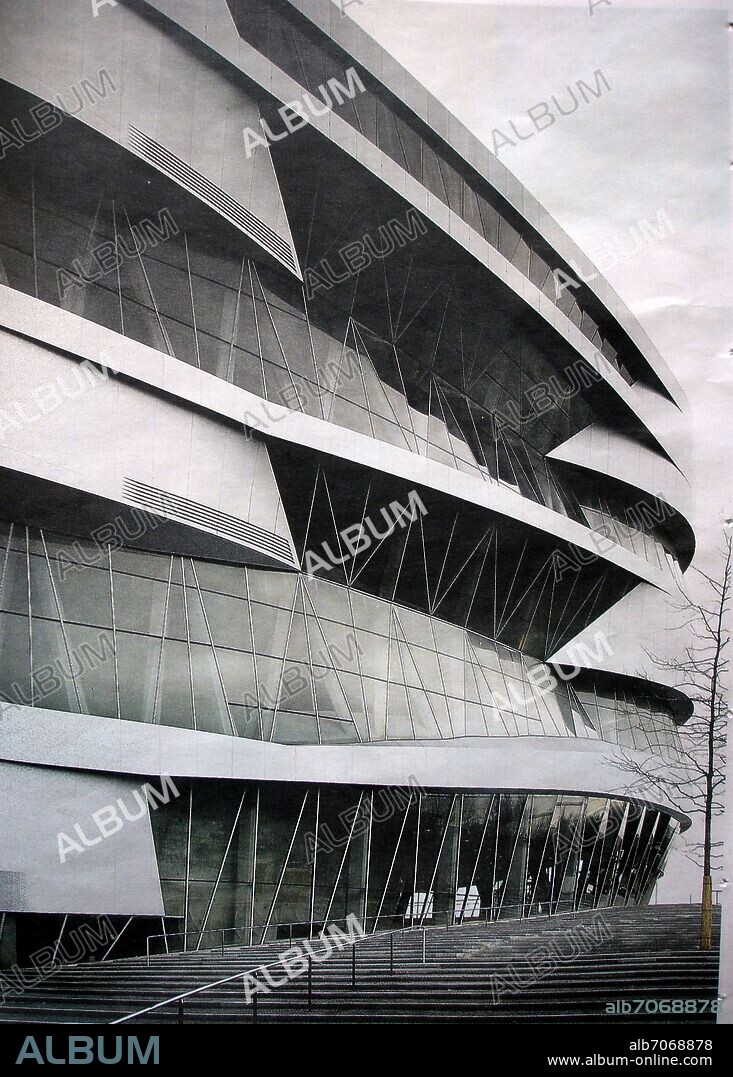 NORMAN FOSTER. CITY HALL O NUEVO AYUNTAMIENTO DE LONDRES INAUGURADO EN EL AÑO 2002.