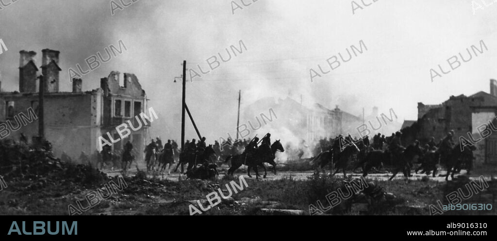 Battle of the Bzura. Polish cavalry in Sochaczew in 1939.World War II.