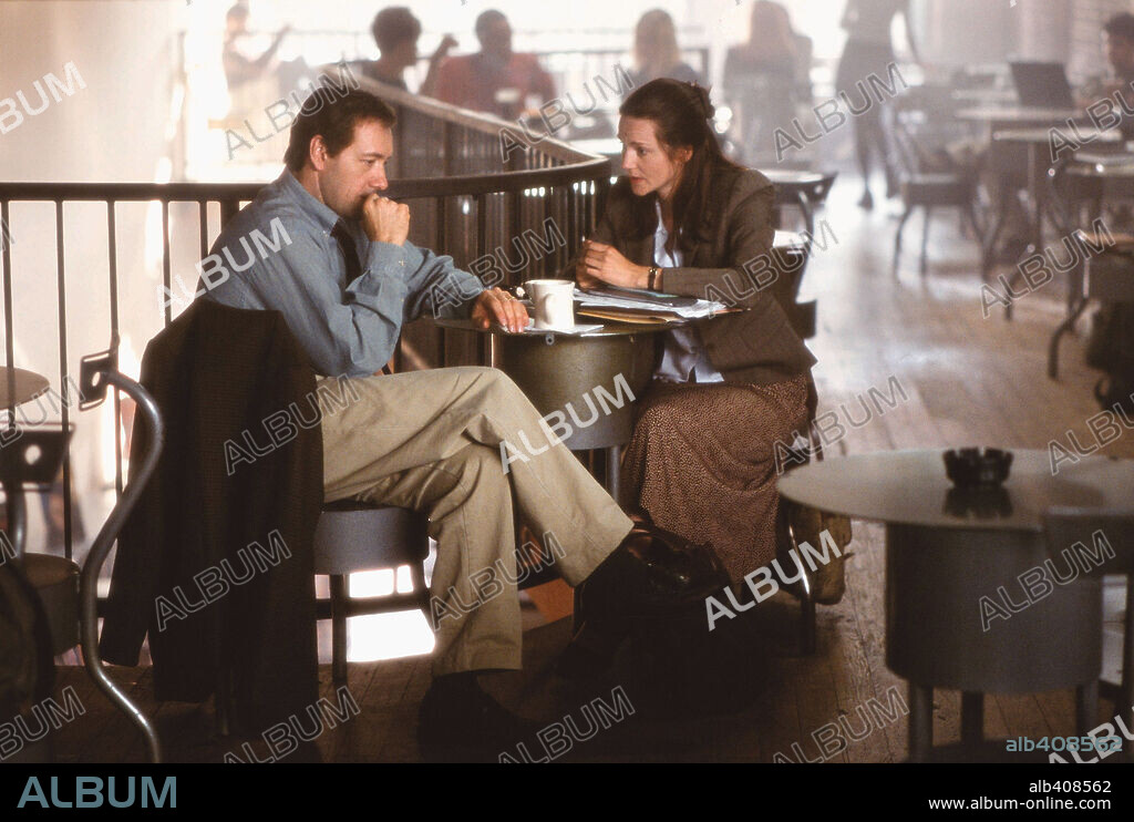 KEVIN SPACEY and LAURA LINNEY in THE LIFE OF DAVID GALE, 2003, directed by ALAN PARKER. Copyright UNIVERSAL STUDIOS / APPLEBY, DAVID.