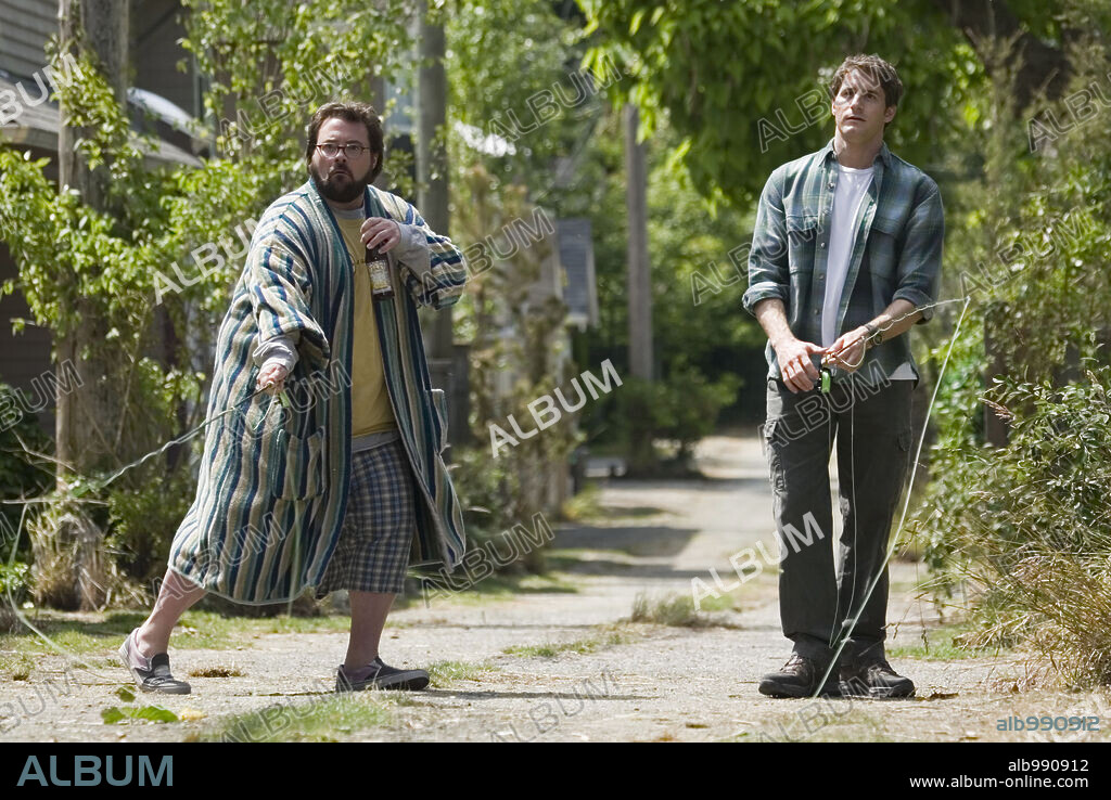 KEVIN SMITH y SAM JAEGER en LAS VUELTAS QUE DA LA VIDA, 2006 (CATCH AND RELEASE), dirigida por SUSANNAH GRANT. Copyright COLUMBIA PICTURES.