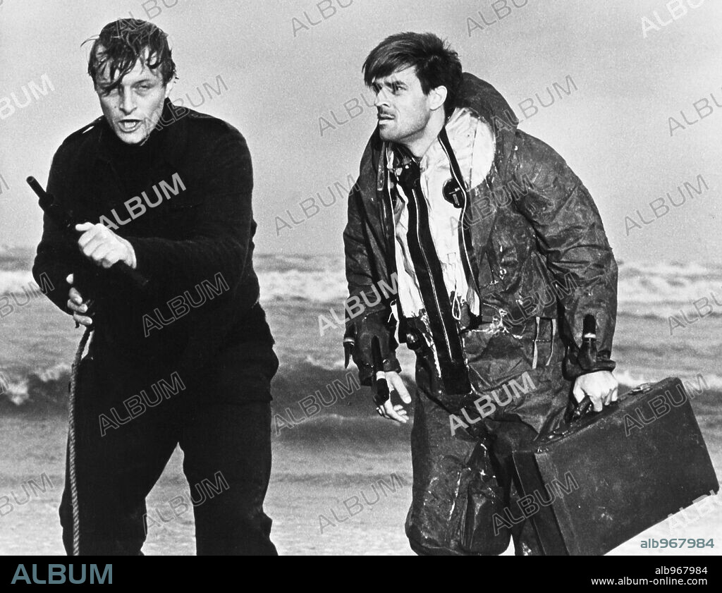 JEROEN KRABBE and RUTGER HAUER in SOLDIER OF ORANGE, 1977 (SOLDAAT VAN ORANJE), directed by PAUL VERHOEVEN.