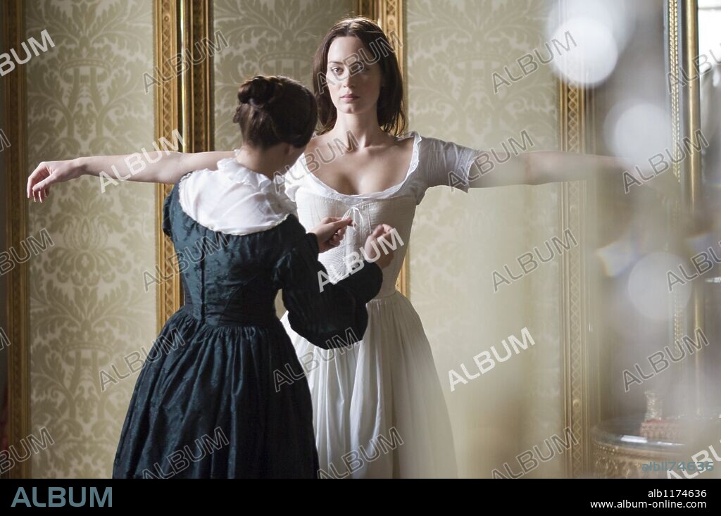 EMILY BLUNT en LA REINA VICTORIA, 2009 (THE YOUNG VICTORIA), dirigida por JEAN-MARC VALLEE. Copyright GK FILMS.