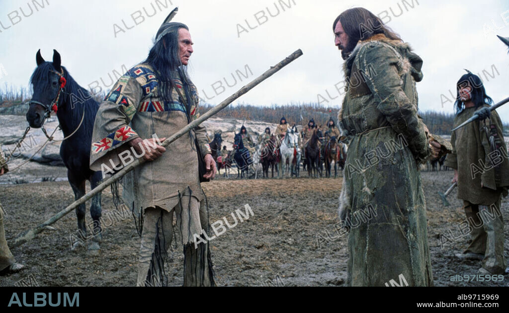 RICHARD HARRIS en EL HOMBRE DE UNA TIERRA SALVAJE, 1971 (MAN IN THE WILDERNESS), dirigida por RICHARD C. SARAFIAN. Copyright Wilderness Films.