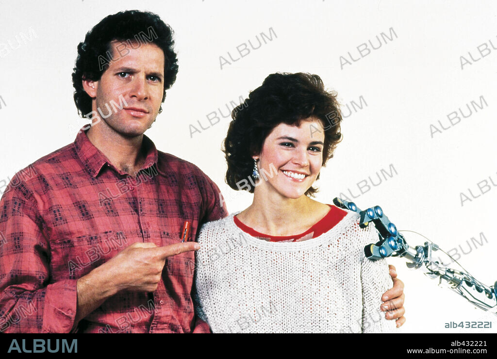 ALLY SHEEDY and STEVE GUTTENBERG in SHORT CIRCUIT, 1986, directed by JOHN BADHAM. Copyright TRI STAR PICTURES.
