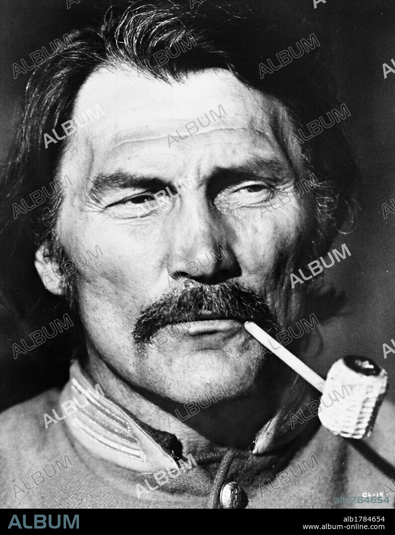 JACK PALANCE en CHATO EL APACHE, 1972 (CHATO'S LAND), dirigida por MICHAEL WINNER. Copyright UNITED ARTISTS.
