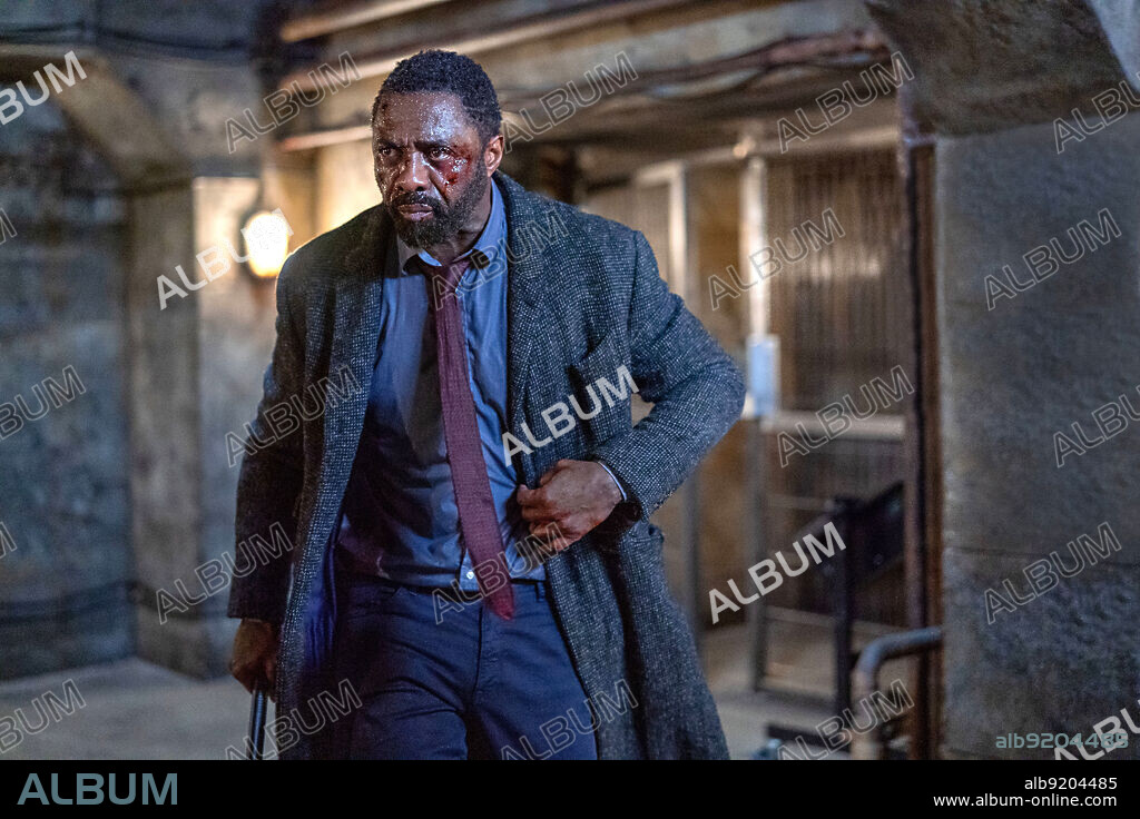IDRIS ELBA en LUTHER: CAE LA NOCHE, 2023 (LUTHER: THE FALLEN SUN), dirigida por JAMIE PAYNE. Copyright BBC STUDIOS.
