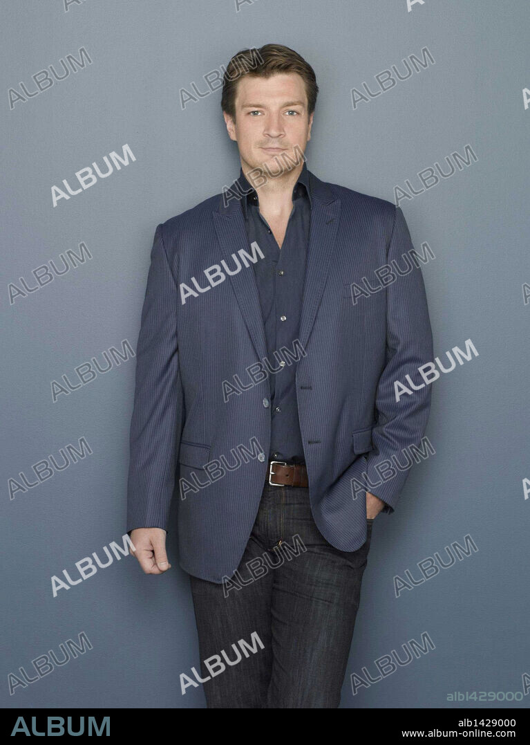 NATHAN FILLION in CASTLE, 2009, directed by BRYAN SPICER and ROB BOWMAN. Copyright ABC STUDIOS.