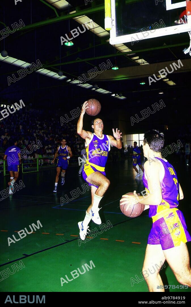 November 1990. Juan Antonio Corbalán playing at the Forum Valladolid.