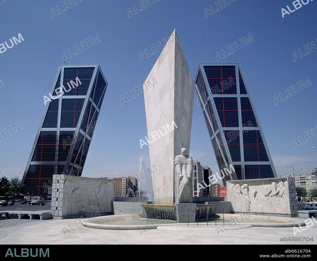 MANUEL MANZANO-MONIS (1913-1997). MONUMENTO A CALVO SOTELO SITUADO EN LA PLAZA DE CASTILLA - 1966.