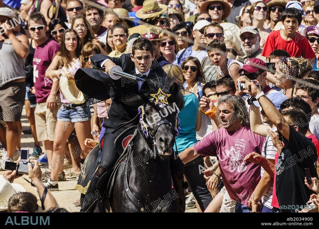 Pruebas de los juegos del Pla, Fiestas de Sant Joan. Ciutadella.Menorca,Islas Baleares,españa.