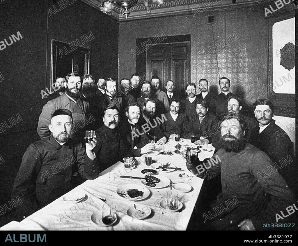 ANONYM. A group of deputies of the Second Duma.