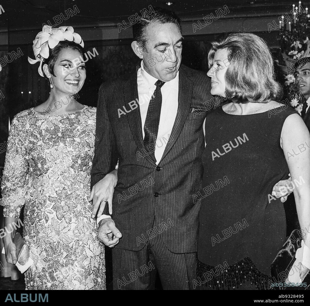Rosanna Schiaffino, Anthony Quinn and Rita Hayworth, New York, 1966.