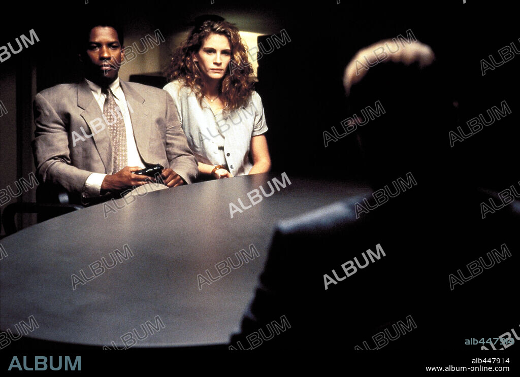 DENZEL WASHINGTON et JULIA ROBERTS dans THE PELICAN BRIEF, 1993, réalisé par ALAN J. PAKULA. Copyright WARNER BROTHERS.