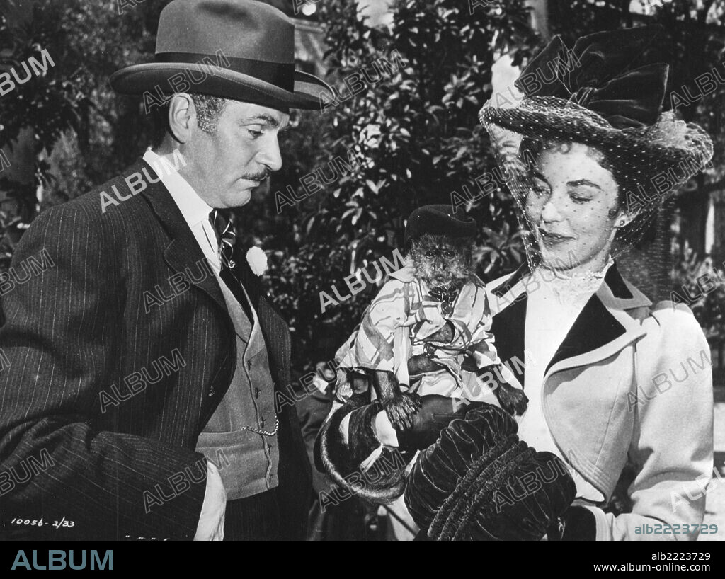 Con Jennifer Jones y Laurence Kerr Olivier. JENNIFER JONES y LAURENCE OLIVIER en CARRIE, 1952, dirigida por WILLIAM WYLER. Copyright PARAMOUNT PICTURES.