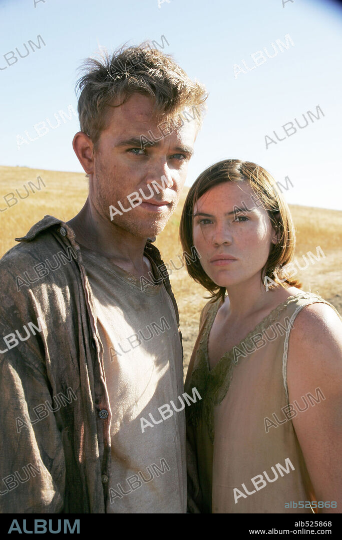 CLEA DUVALL and NICK STAHL in CARNIVALE, 2003 (CARNIVALE-TV), directed by JEREMY PODESWA, RODRIGO GARCIA and TIM HUNTER. Copyright HBO / HYUN, DOUG.
