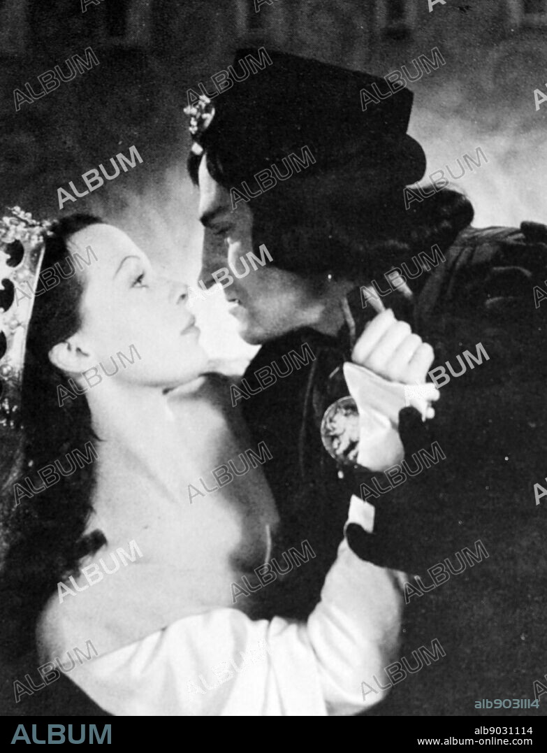 Film still from Richard III (1955) film starring Sir Laurence Olivier (1907-1989) and Claire Bloom (1931-). Dated 20th Century.