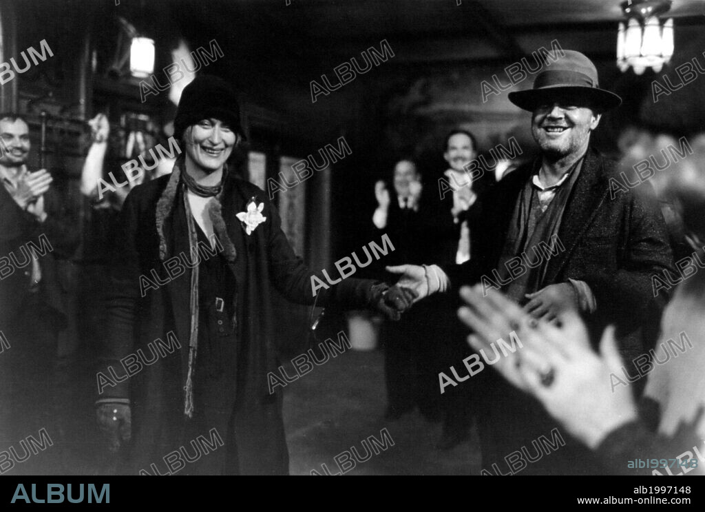JACK NICHOLSON and MERYL STREEP in IRONWEED, 1987, directed by HECTOR BABENCO. Copyright TRI STAR PICTURES.