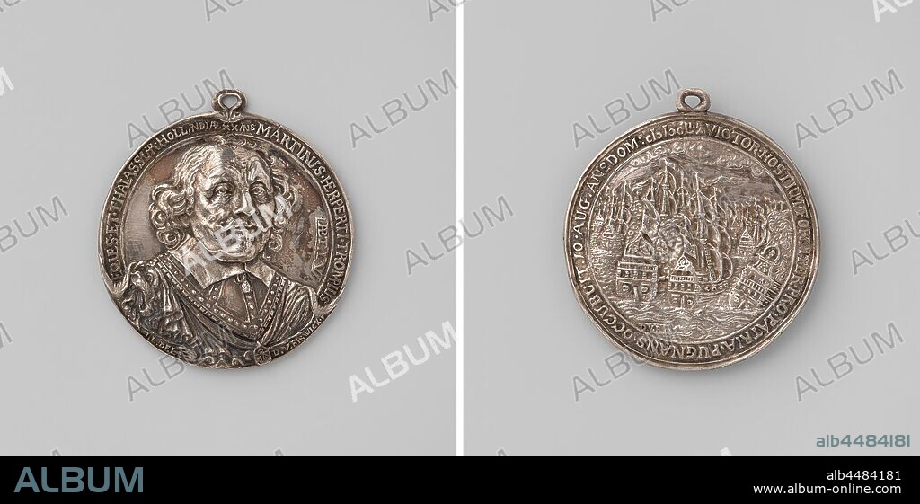 Death of Maarten Harpertsz. Tromp, killed in Katwijk, Silver Medal with eyelet. Obverse: man's bust piece with the order of Saint Michael inside the inscription and laurel wreath. Reverse: naval battle within the scope, Battle of Scheveningen, Ter Heijde, Monster, Maarten Harpertszoon Tromp, Jan Lievens, 1653, silver (metal), striking (metalworking), l 6 cm × l 5.5 cm × w 37.71 gr.
