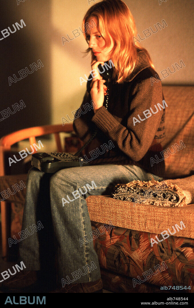 SARAH POLLEY en LA VIDA SECRETA DE LAS PALABRAS, 2005 (THE SECRET LIFE OF WORDS), dirigida por ISABEL COIXET. Copyright EL DESEO, S.A./HOTSHOT FILMS.