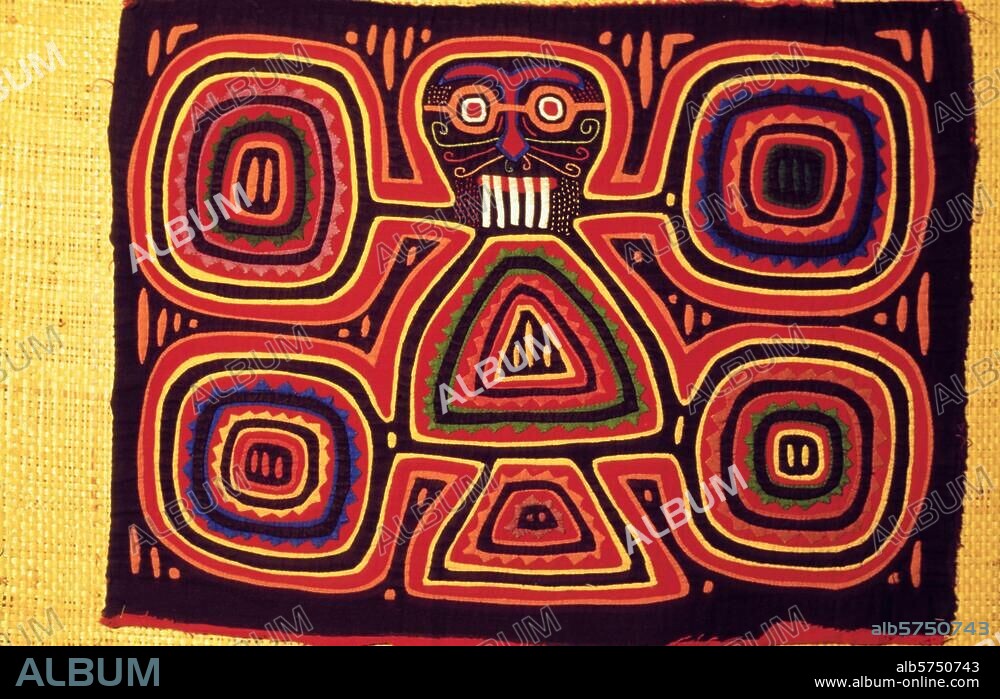 Ethnologie : indiens Kuna, "Kuna Yala" (pays Kuna), San Blas, Panama, 2e moitié du 20e siècle. Mola (corsage portant des motifs sur l'avant et l'arrière, réalisés à partir de tissus de couleurs différentes) : mola nia (mola de protection et de défense, nias = bons et mauvais esprits). (D'une série de Molakana avec représentations religieuses et mythologiques). Collection particulière.
