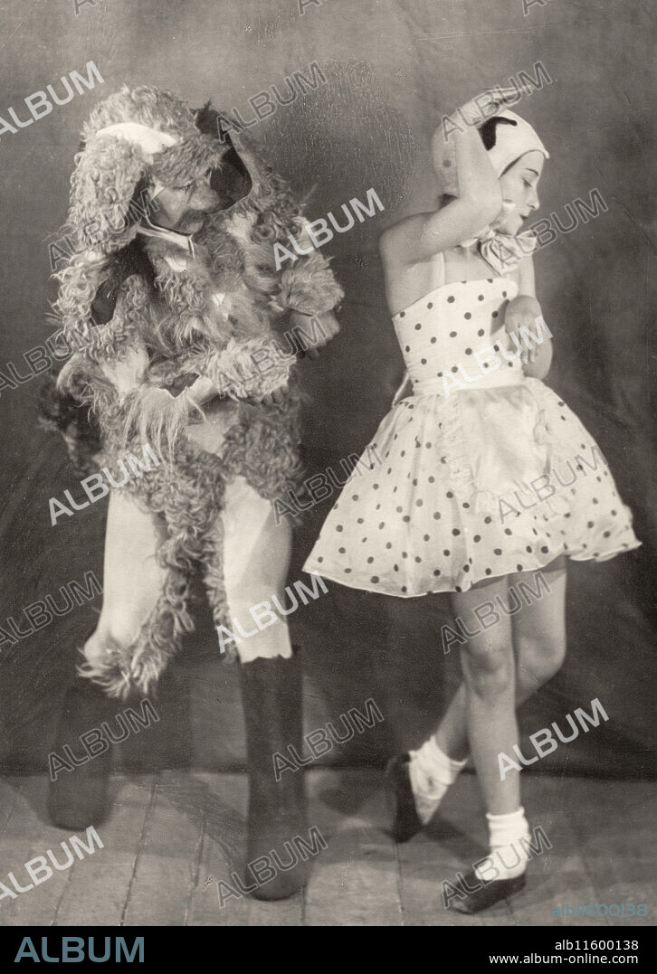 ANONYM. Maya Plisetskaya and Alexander Tsarman in the Ballet "The Baby Stork" by D. Klebanov.