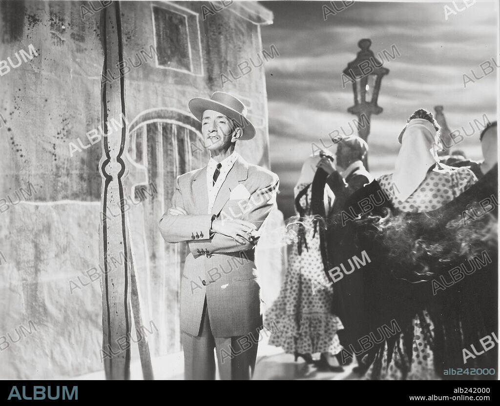 AGUSTIN LARA in LA FARAONA, 1956, directed by RENE CARDONA. Copyright PRODUCCIONES ZACARIA S.A./SUEVIA FILMS.