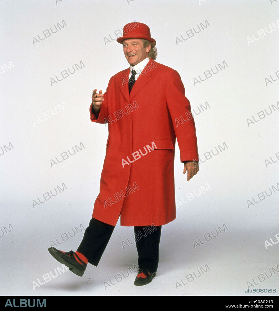 ROBIN WILLIAMS in TOYS, 1992, directed by BARRY LEVINSON. Copyright 20TH CENTURY FOX.