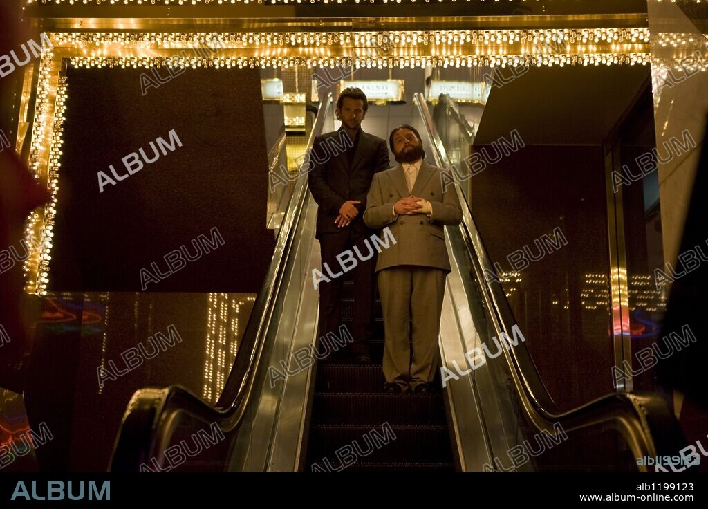 BRADLEY COOPER and ZACH GALIFIANAKIS in THE HANGOVER, 2009, directed by TODD PHILLIPS. Copyright WARNER BROS. PICTURES/LEGENDARY PICTURES/GREEN HAT FILMS.