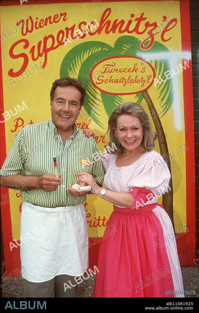 Result: It would have been so nice / Vysloczil makes good on his threats and terminates Leopoldine Turecek's lease of the Schnitzlplatzl... / Image: PETER FRÖHLICH (Schoitl), BRIGITTE NEUMEISTER (Turecek) / Headline: KAISERMÜHLEN-BLUES.