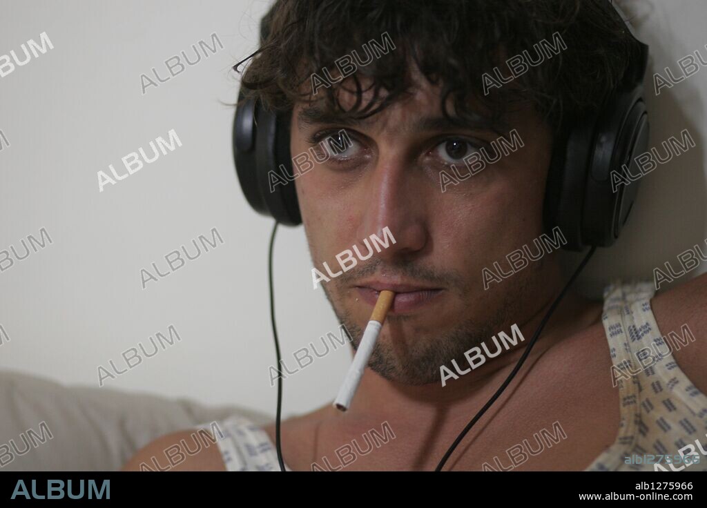 CORRADO FORTUNA in THE EARLY BIRD CATCHES THE WORM, 2008 (IL MATTINO HA L'ORO IN BOCCA), directed by FRANCESCO PATIERNO. Copyright RODEO DRIVE.