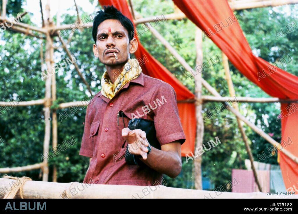 VIJAY RAAZ in MONSOON WEDDING, 2001, directed by MIRA NAIR. Copyright MIRABAI FILMS.