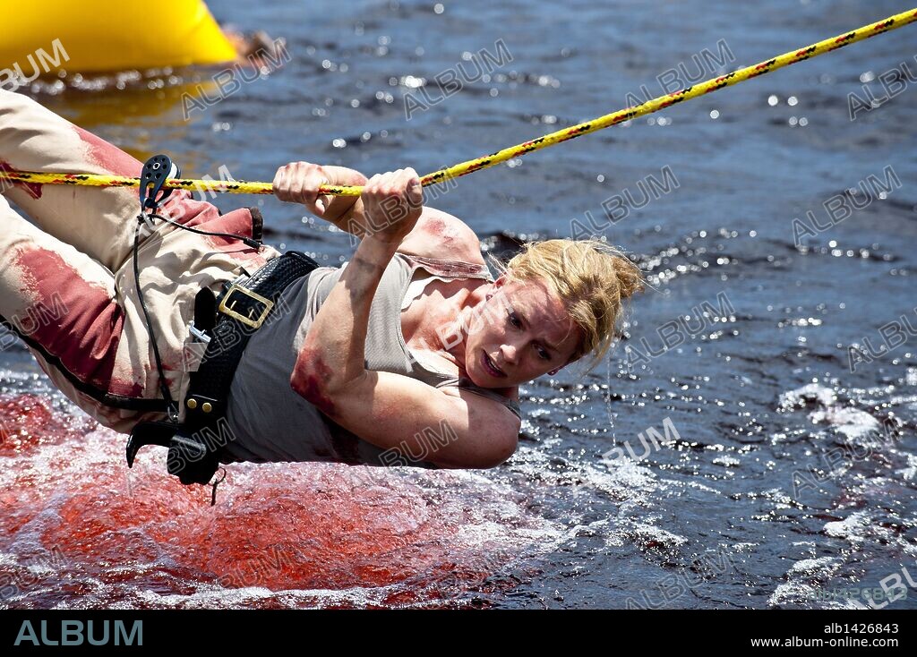 ELISABETH SHUE in PIRANHA, 2010 (PIRANHA 3D), directed by ALEXANDRE AJA. Copyright DIMENSION FILMS.