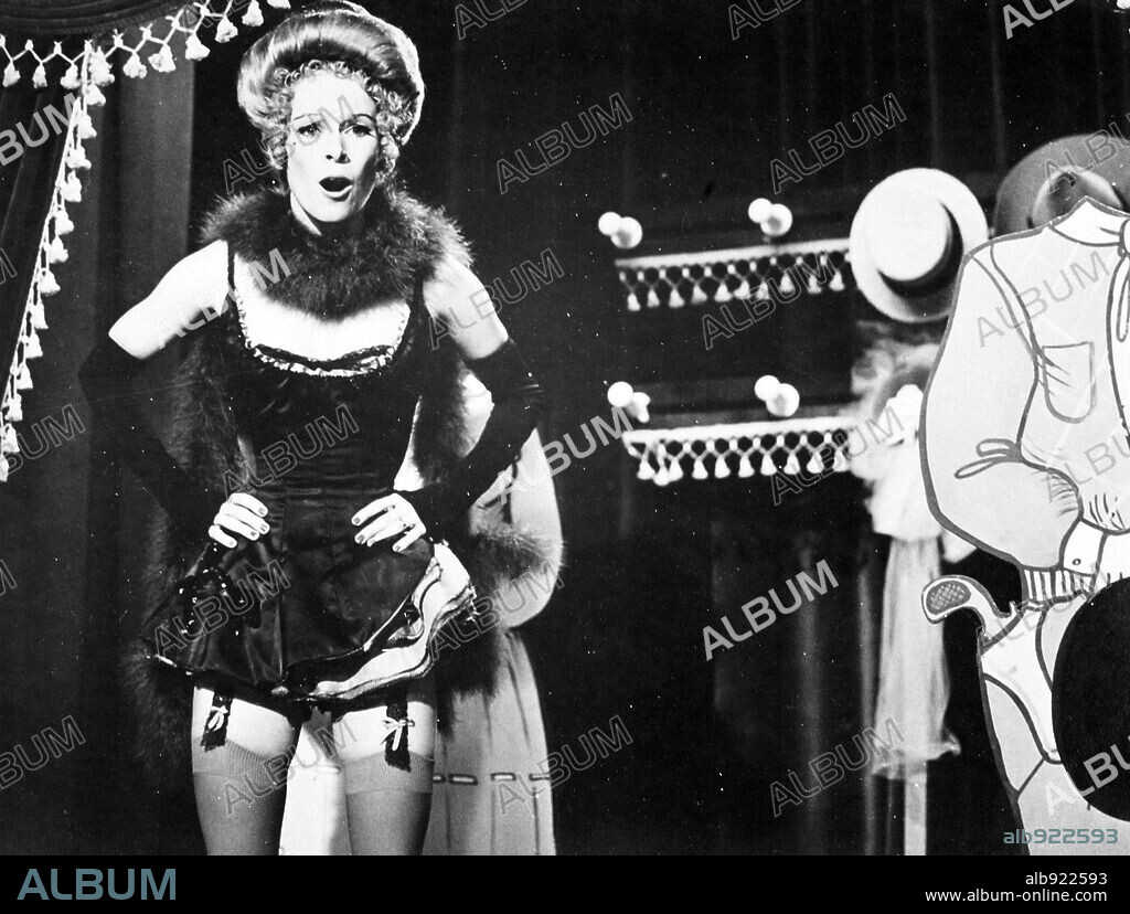 GERALDINE CHAPLIN in YANKEE DUDLER, 1973 (LA BANDA DE JAIDER), directed by VOLKER VOGELER. Copyright FILMVERLAG DER AUTOREN.