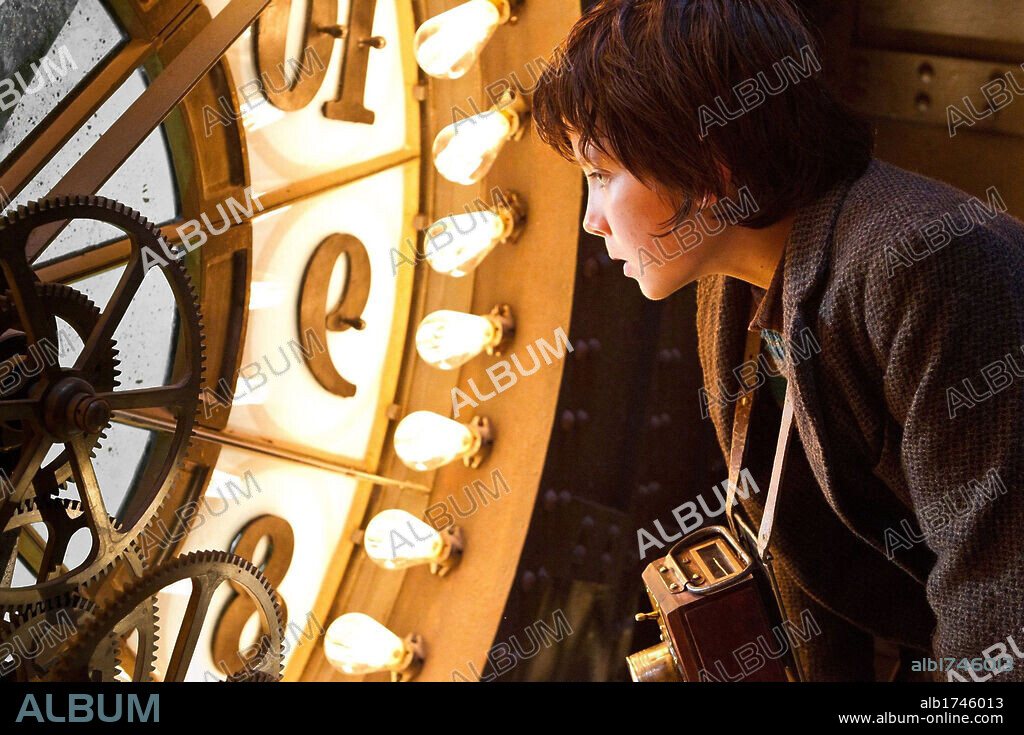 ASA BUTTERFIELD in HUGO, 2011, directed by MARTIN SCORSESE. Copyright GK FILMS.