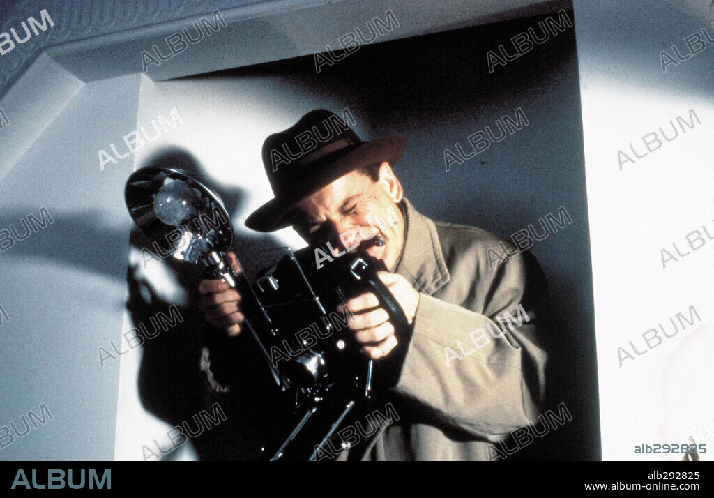 JOE PESCI en EL OJO PÚBLICO, 1992 (THE PUBLIC EYE), dirigida por HOWARD FRANKLIN. Copyright UNIVERSAL PICTURES.