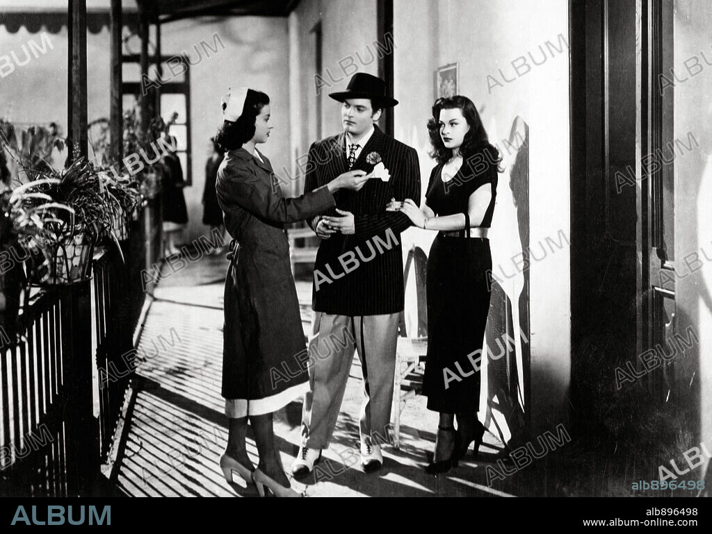 GLORIA CANSINO, JULIA ALONSO y PASCUAL GARCIA PEÑA en ANGELES DEL ARRABAL, 1949, dirigida por RAUL DE ANDA. Copyright PRODUCCIONES RAUL DE ANDA.