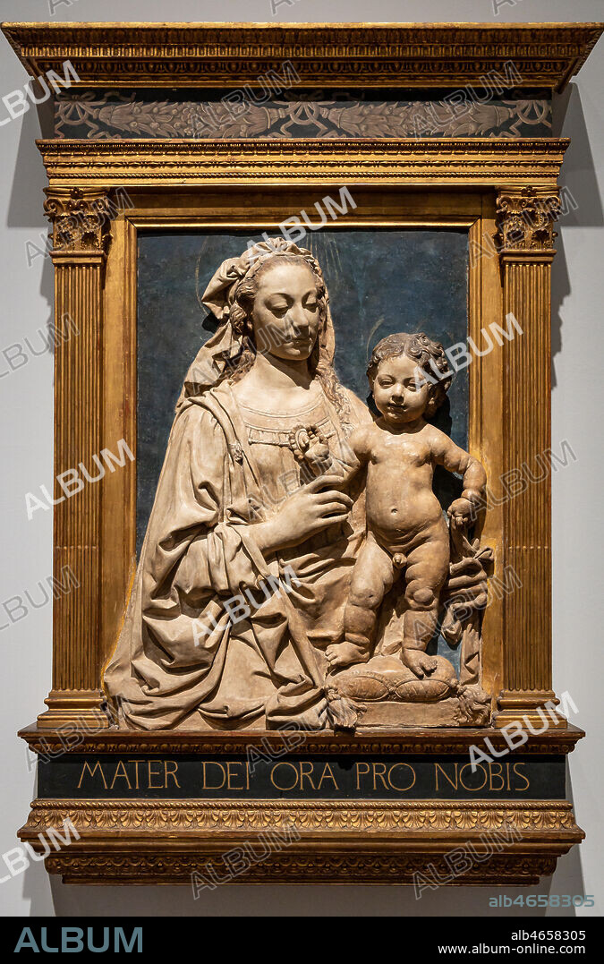 "Madonna with Child (Madonna di S. Maria Nuova)", about 1475, di Andrea Del Verrocchio (1435-1488), terracotta relief with traces of polychrome and gilding.