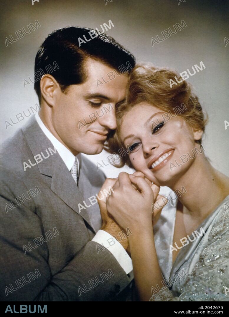 JOHN GAVIN and SOPHIA LOREN in A BREATH OF SCANDAL, 1960, directed by MICHAEL CURTIZ. Copyright PARAMOUNT PICTURES.