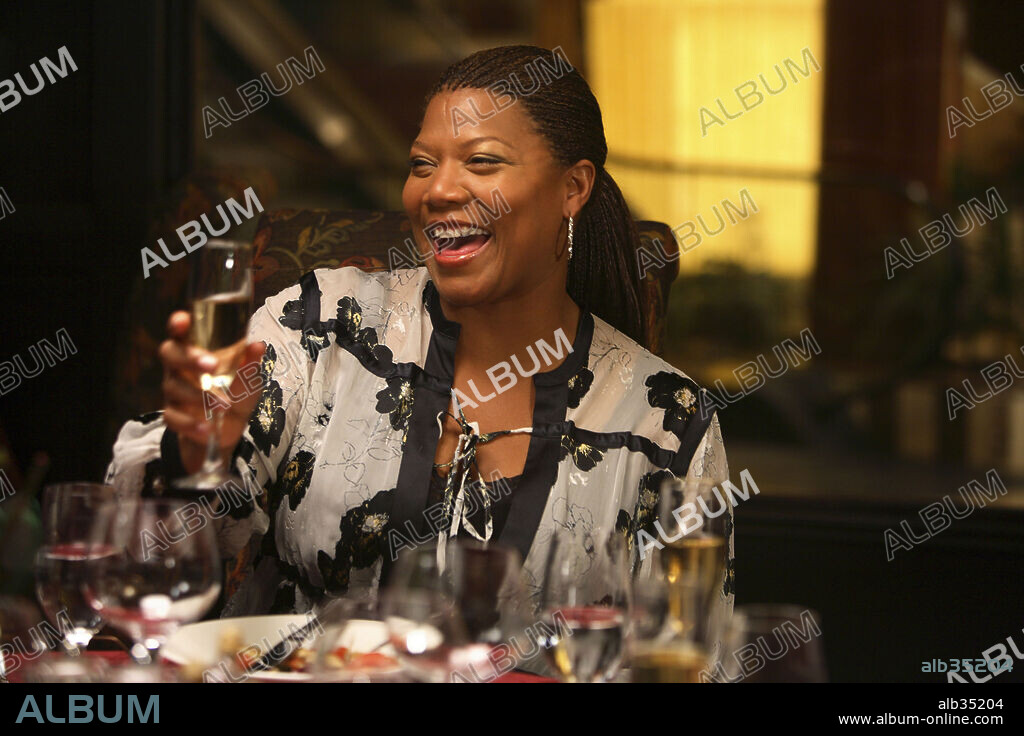 QUEEN LATIFAH in MAD MONEY, 2008, directed by CALLIE KHOURI. Copyright BIG CITY PICTURES/GRANADA ENTERTAINMENT USA/GRAND ARMY ENTER / MOSELEY, MELISSA.