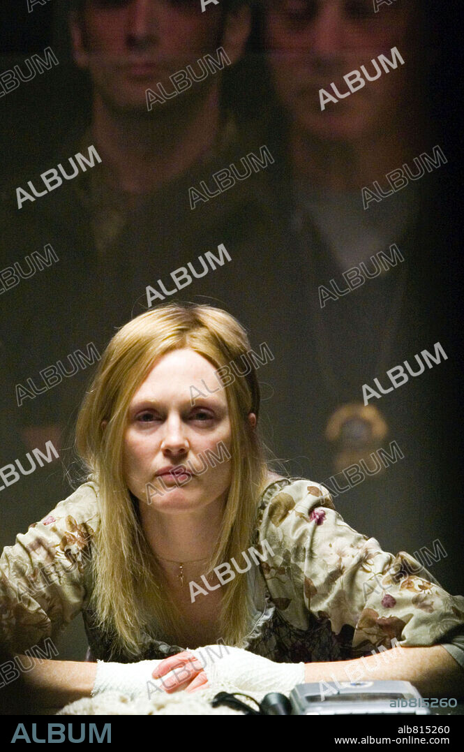 JULIANNE MOORE en EL COLOR DEL CRIMEN, 2006 (FREEDOMLAND), dirigida por JOE ROTH. Copyright REVOLUTION STUDIOS/SCOTT RUDIN PRODUCTIONS / REED, ELI.