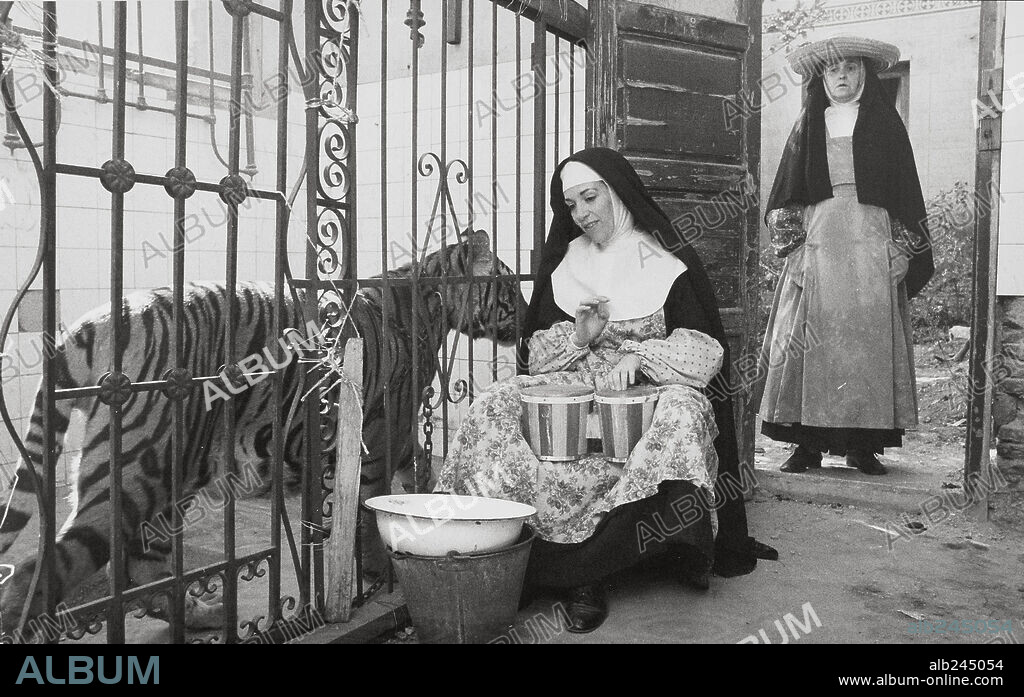 CARMEN MAURA en ENTRE TINIEBLAS, 1983, dirigida por PEDRO ALMODOVAR. Copyright TESAURO.