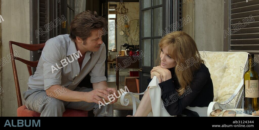 ANGELINA JOLIE and BRAD PITT in BY THE SEA, 2015, directed by ANGELINA JOLIE. Copyright JOLIE PAS/PLAN B ENTERTAINMENT/UNIVERSAL PICTURES.