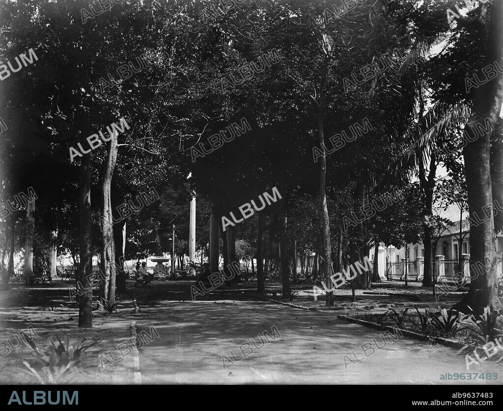 Plaza, Puerto Cabello, Venezuela, between 1880 and 1901.