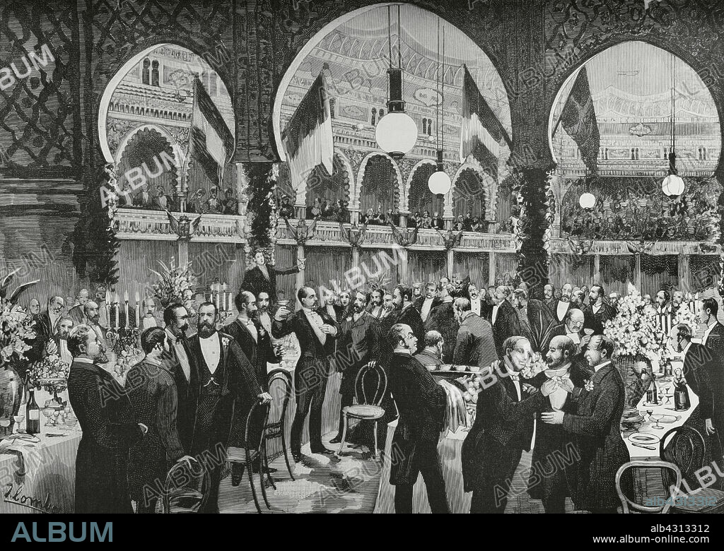 JUAN COMBA GARCÍA (1852-1924). SPANISH PAINTER AND ILLUSTRATOR. BERNARDO RICO (1825-1894). SPANISH ENGRAVER.. Historia de España. Madrid. Banquete en el Teatro Alhambra, en la noche del 14 de enero de 1884, bajo los auspicios del "Círculo de la Unión Mercantil". Momento del brindis. Dibujo del natural por Juan Comba. Grabado por Bernardo Rico (1825-1894). La Ilustración Española y Americana, 22 de enero de 1884.