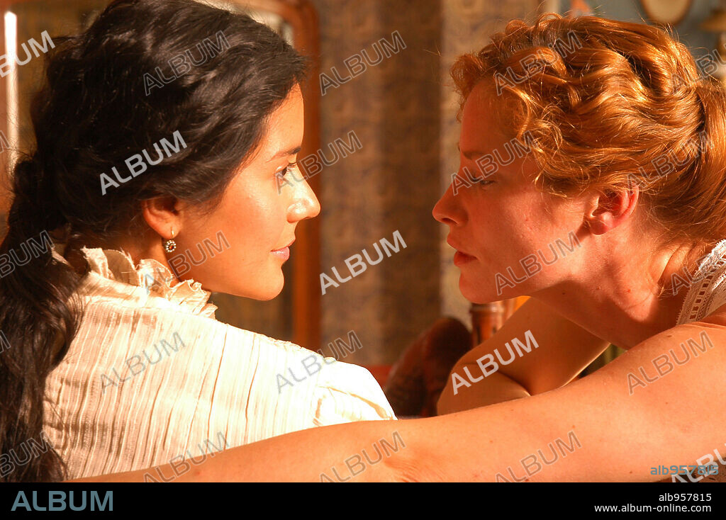 CATALINA SANDINO MORENO und SIENNA GUILLORY in EL CORAZON DE LA TIERRA, 2007, unter der Regie von ANTONIO CUADRI. Copyright COSTA DO CASTELO FILMES/FUTURE FILMS LTD/MANUFACTURAS AUDIOV.