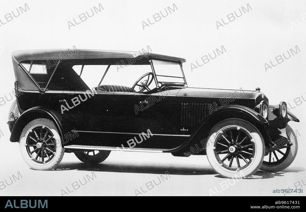 1916 Studebaker Big Six.