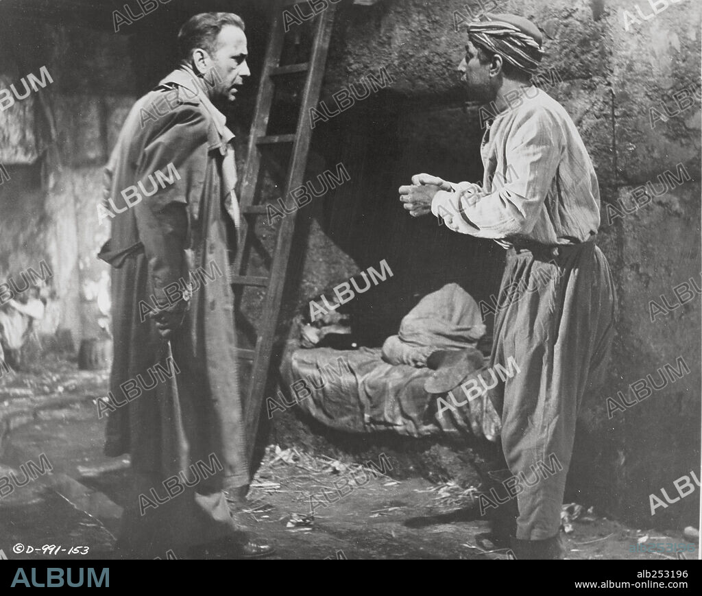 HUMPHREY BOGART in SIROCCO, 1951, unter der Regie von CURTIS BERNHARDT. Copyright COLUMBIA PICTURES.