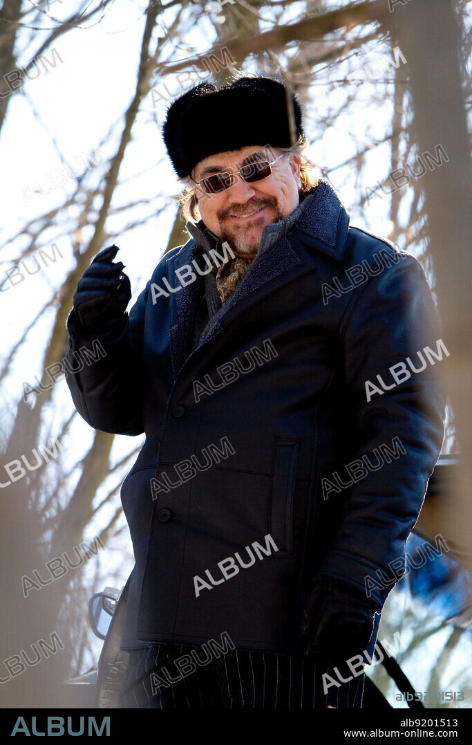 BRIAN COX in R.E.D.: ÄLTER. HÄRTER. BESSER., 2010 (RED), unter der Regie von ROBERT SCHWENTKE. Copyright SUMMIT ENTERTAINMENT.