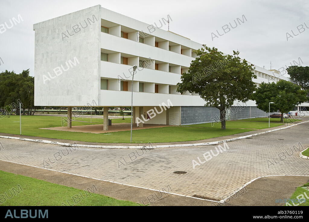 Brasilia Palace Hotel, one of the first buildings completed in the city, designed by Oscar Niemeyer, and re-built in 2006, Brasilia, UNESCO World Heritage Site, Brazil, South America.