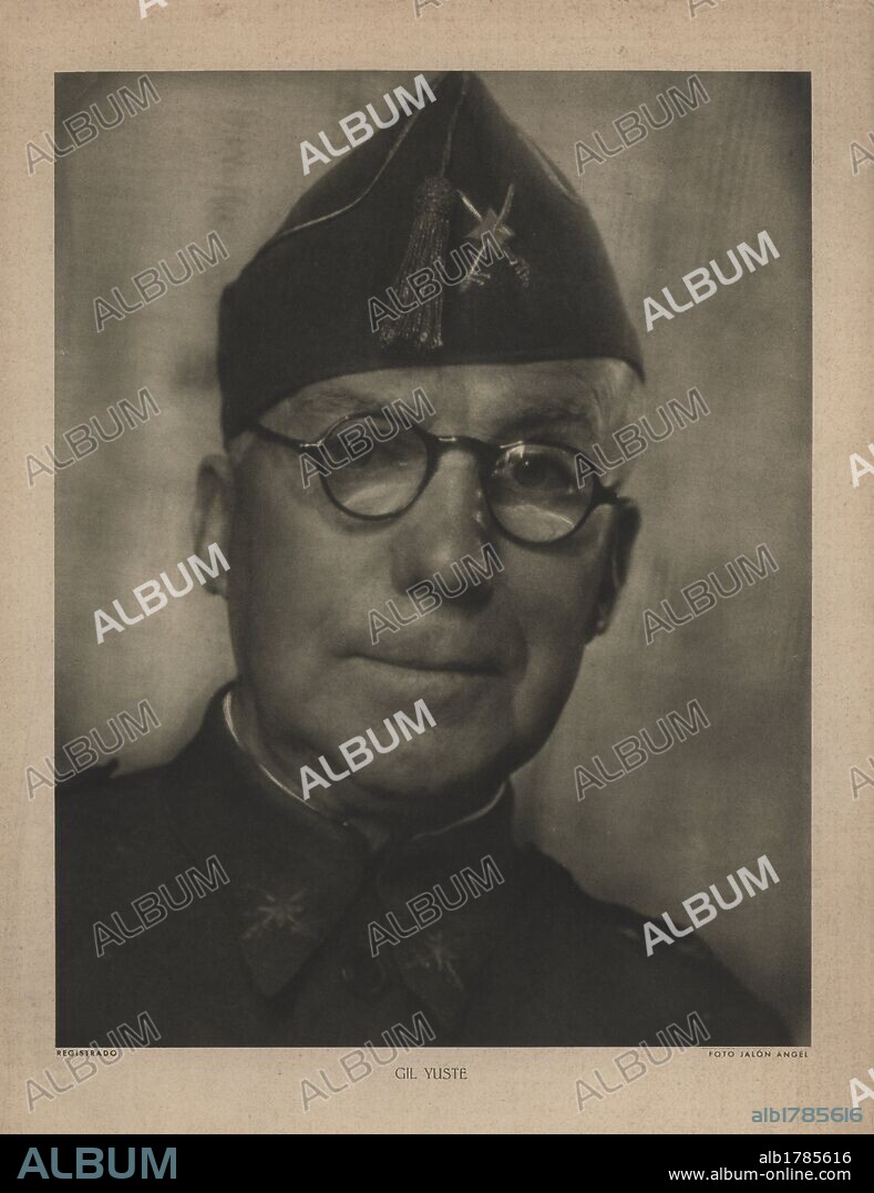 JALÓN ÁNGEL. España. Guerra civil (1936-1939). Militar del ejército nacional. Germán Gil Yuste (1866-1948). Foto Jalón Angel (Zaragoza).